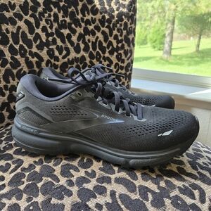 Brooks Black Running Shoes